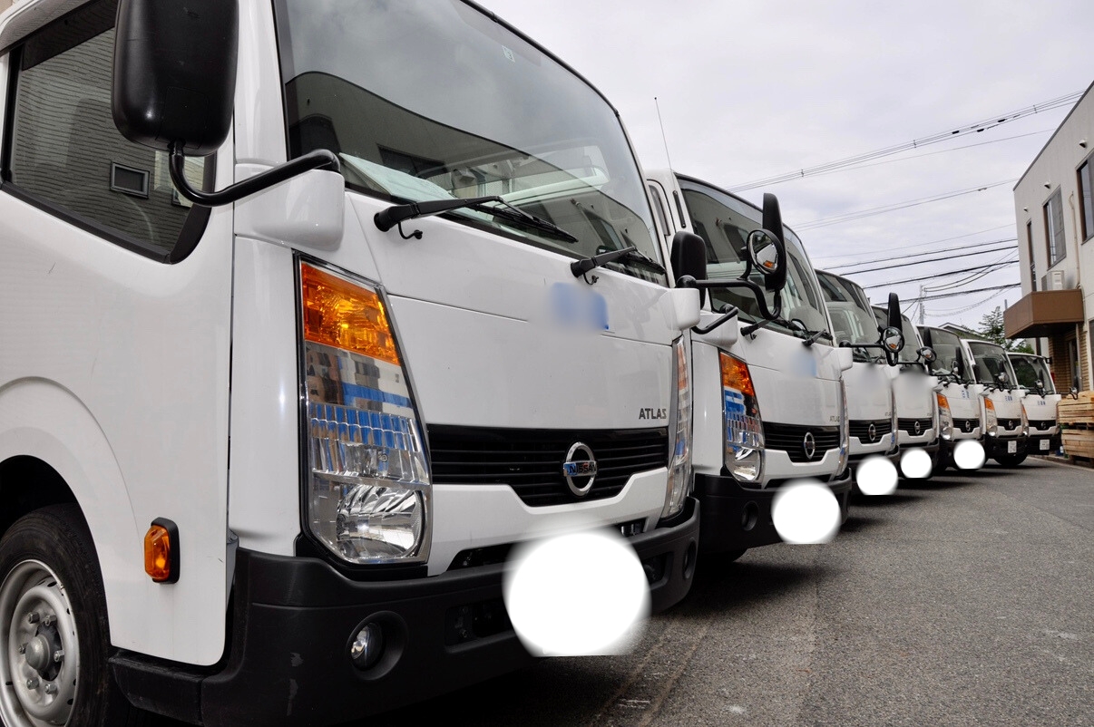 大阪自社便配送トラック